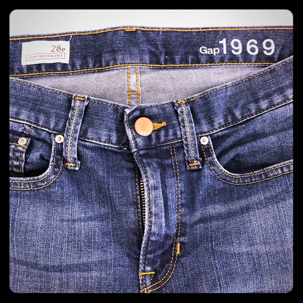 Gap 1969 sexy boyfriend ladies jeans 28p